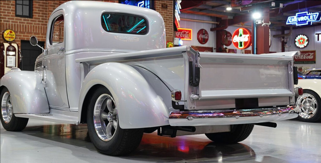 1942	Chevrolet	3100