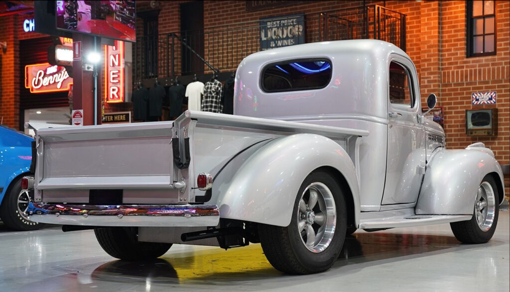 1942	Chevrolet	3100