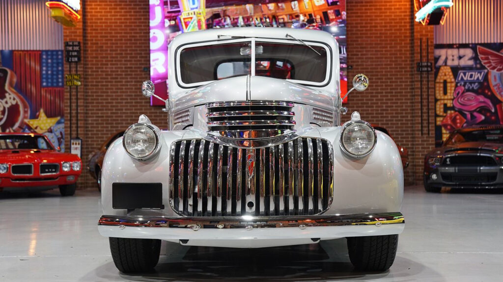 1942	Chevrolet	3100