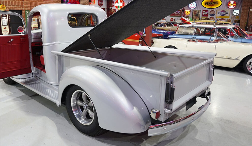 1942	Chevrolet	3100
